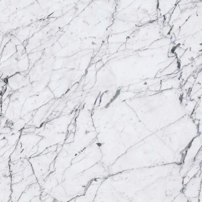 Mármol blanco Carrara con veta gris